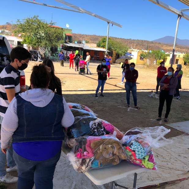 Donativo-anti-fast-fashion-at-23.30.57