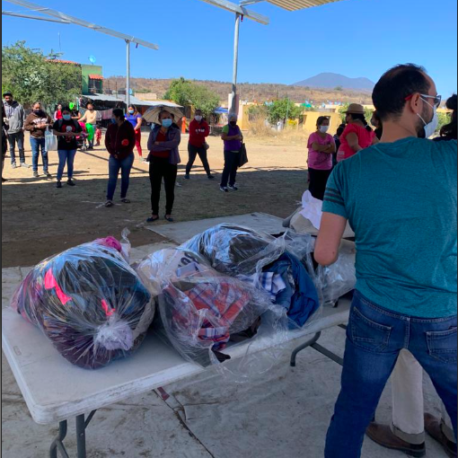 Donativo-anti-fast-fashion-at-23.32.46